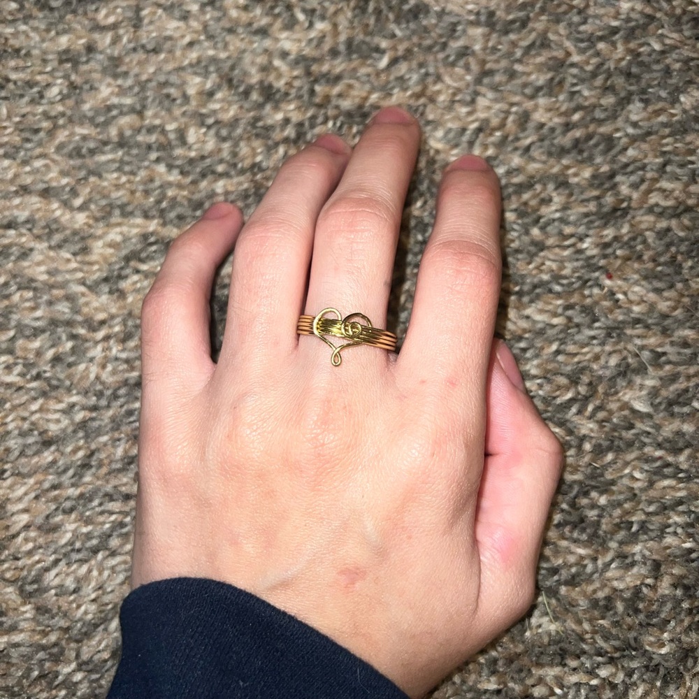 Handmade wire heart ring, size 10